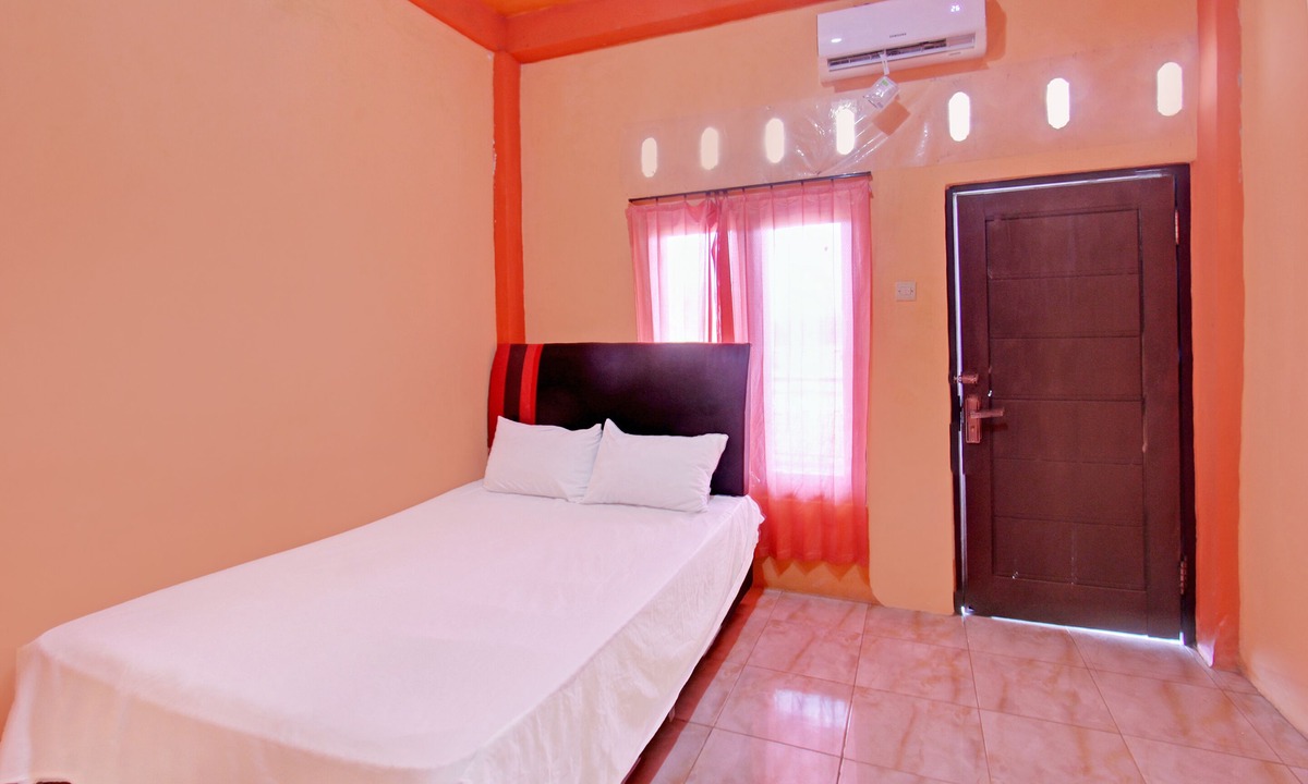 Praya Hotel | OYO Life 92847 Penginapan Muslim Walker
