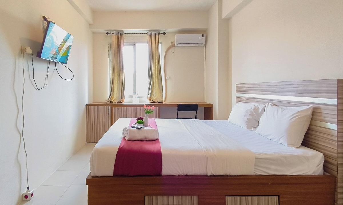 Surabaya Apartment | Restful And Warm Studio At Apartment Menara Rungkut