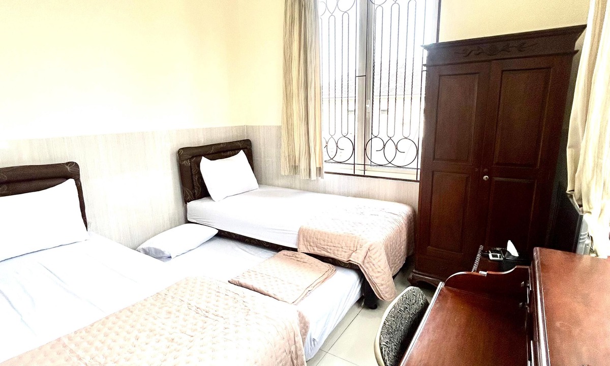Binong House | Emerald Inn Karawaci
