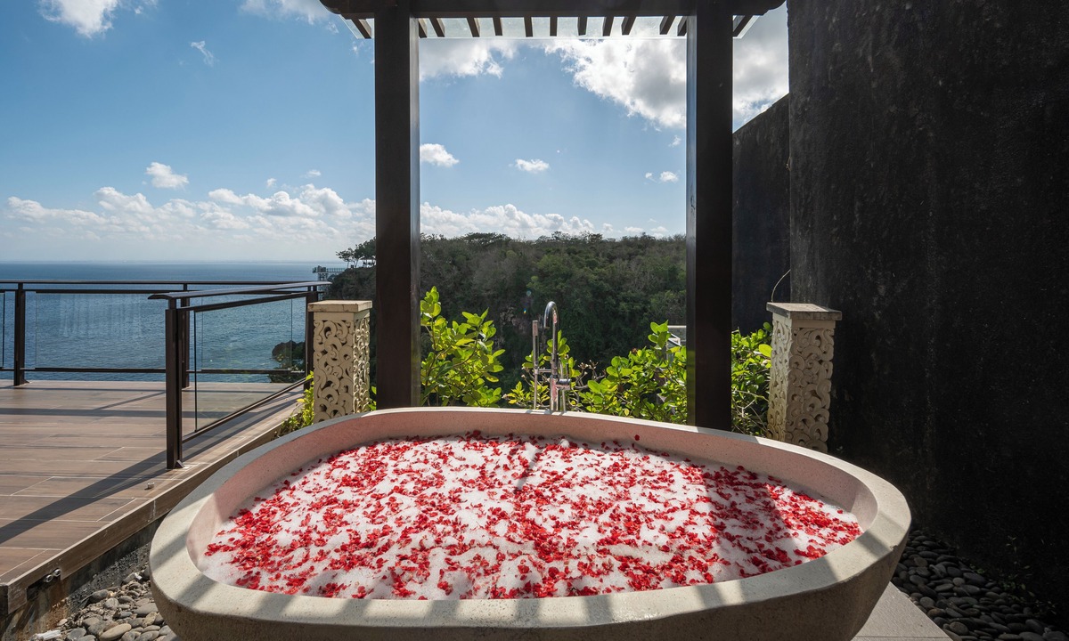 Jimbaran Villa | By The Cliff Bali Villa