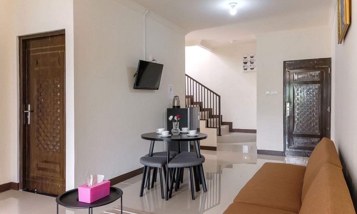 Cisarua Villa | Salma Syariah by TwoSpaces, Bogor