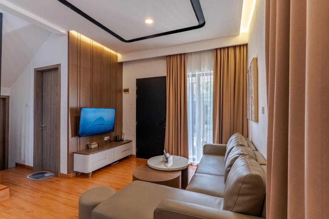 Lubuk Baja House | Kyzen - Modern 4BR Family Home w Private Garden