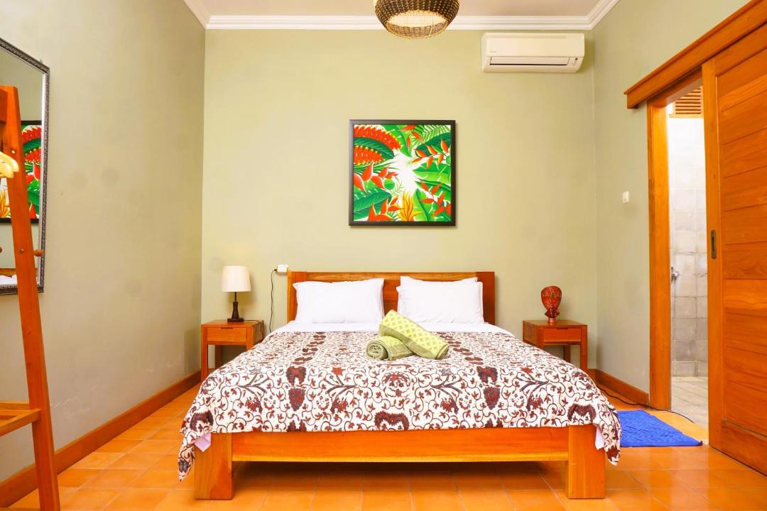 Central Yogyakarta Villa | Villa Joglo Kawung - City Centre Paradise with Pool