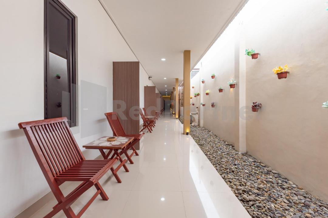 Tegal Hotel | Ummi Home Syariah Mitra RedDoorz