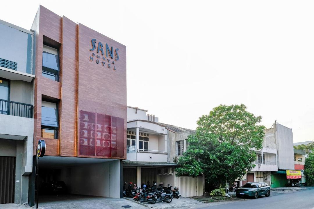 Semarang Hotel | SANS Vibes Surya