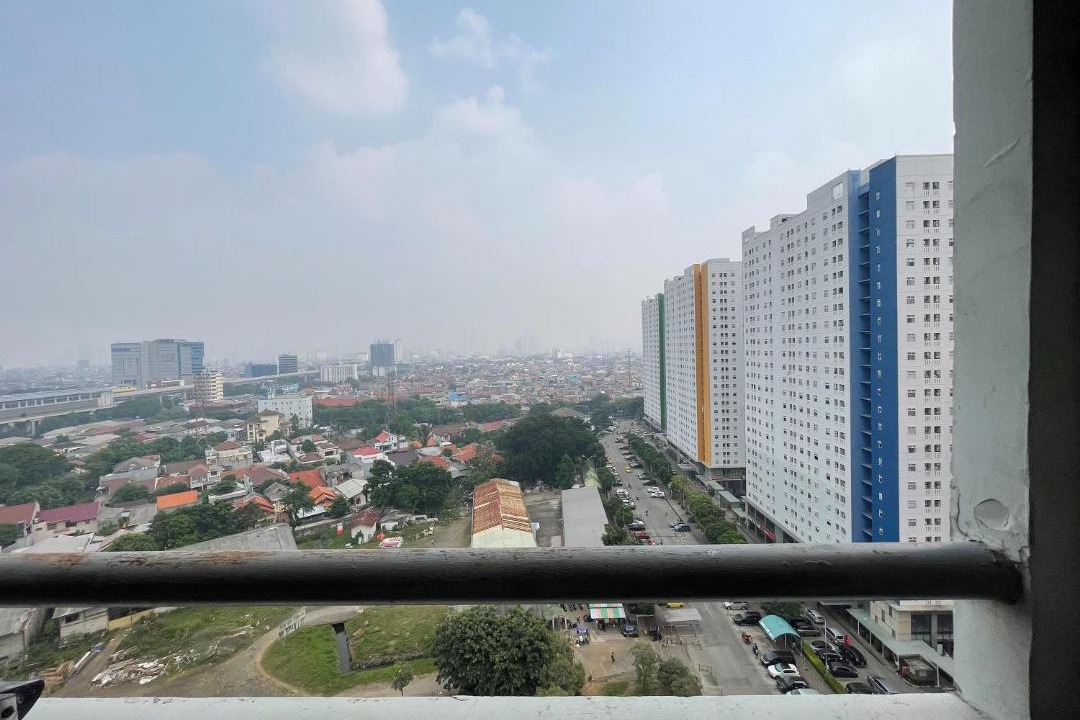 Rawasari Apartment | Apartemen Green Pramuka City by Erna