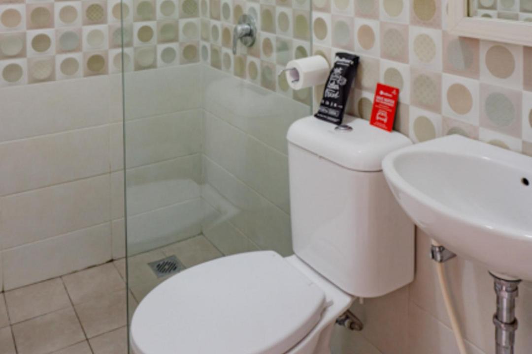Pogung Lor Hotel | RedDoorz near Jogja City Mall 4