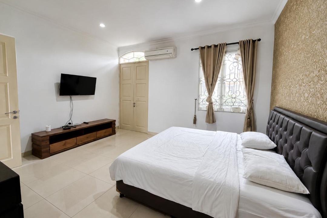 Cikarang House | Velvyrn Living Cozy 3BR