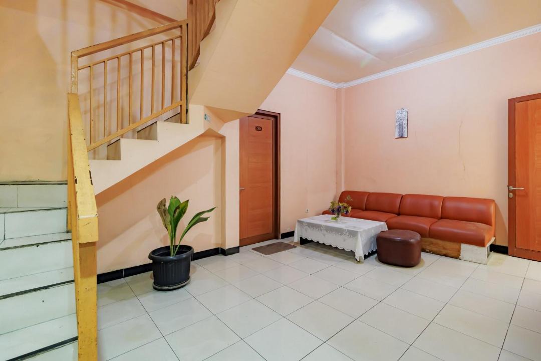 Cisarua Hotel | Urbanview My Grand Hotel Bogor