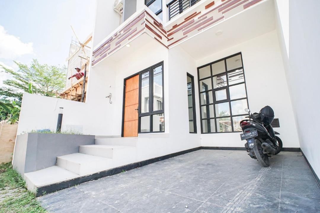 Yogyakarta House | Griya Sidobali Syariah Family Only