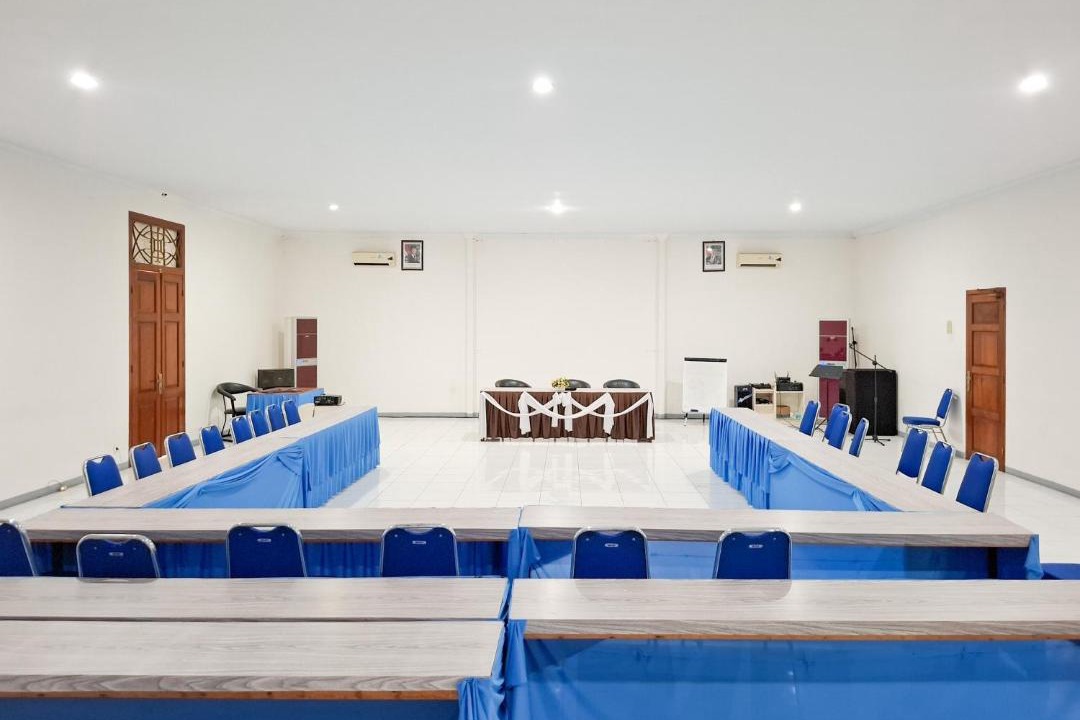 Prawirotaman Hotel | RedDoorz Plus at Sisingamangaraja Prawirotaman Yogyakarta