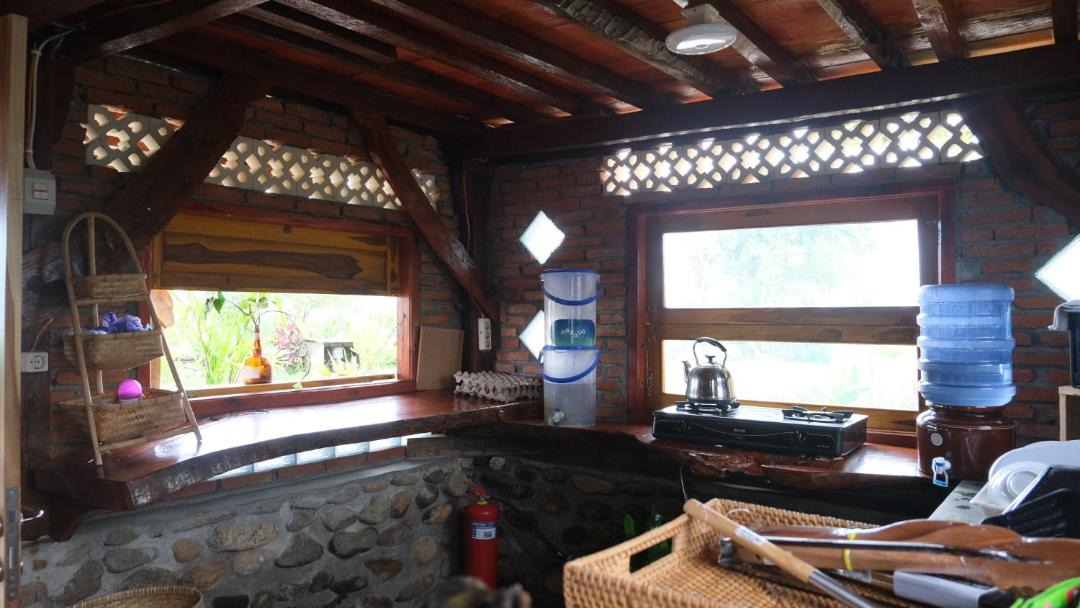 Hu'u House | Lakey Views Sumbawa