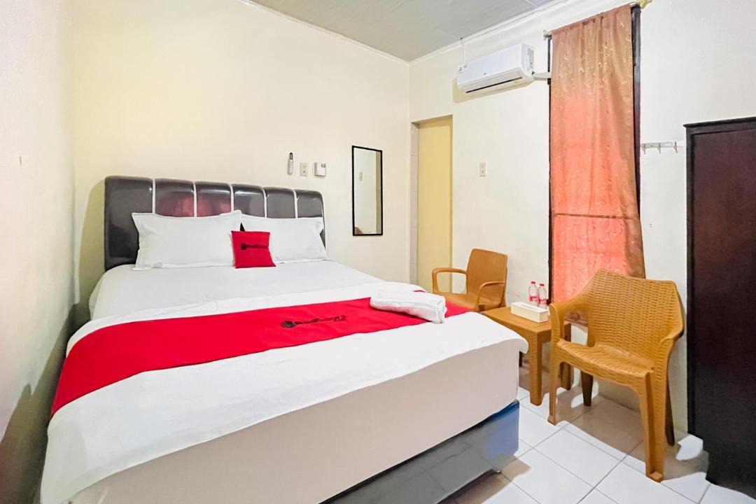 Pematangsiantar Hotel | RedDoorz at Budi Mulia Homestay Pematangsiantar