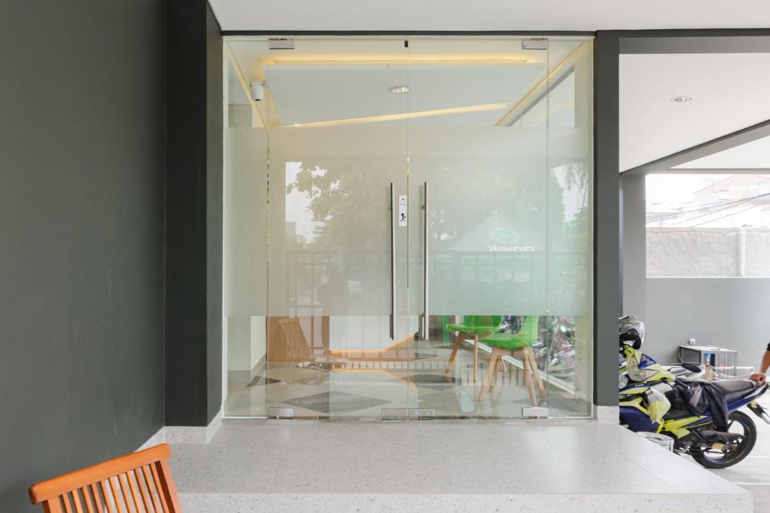 Jakarta Hotel | Urbanview Greenville Jakarta
