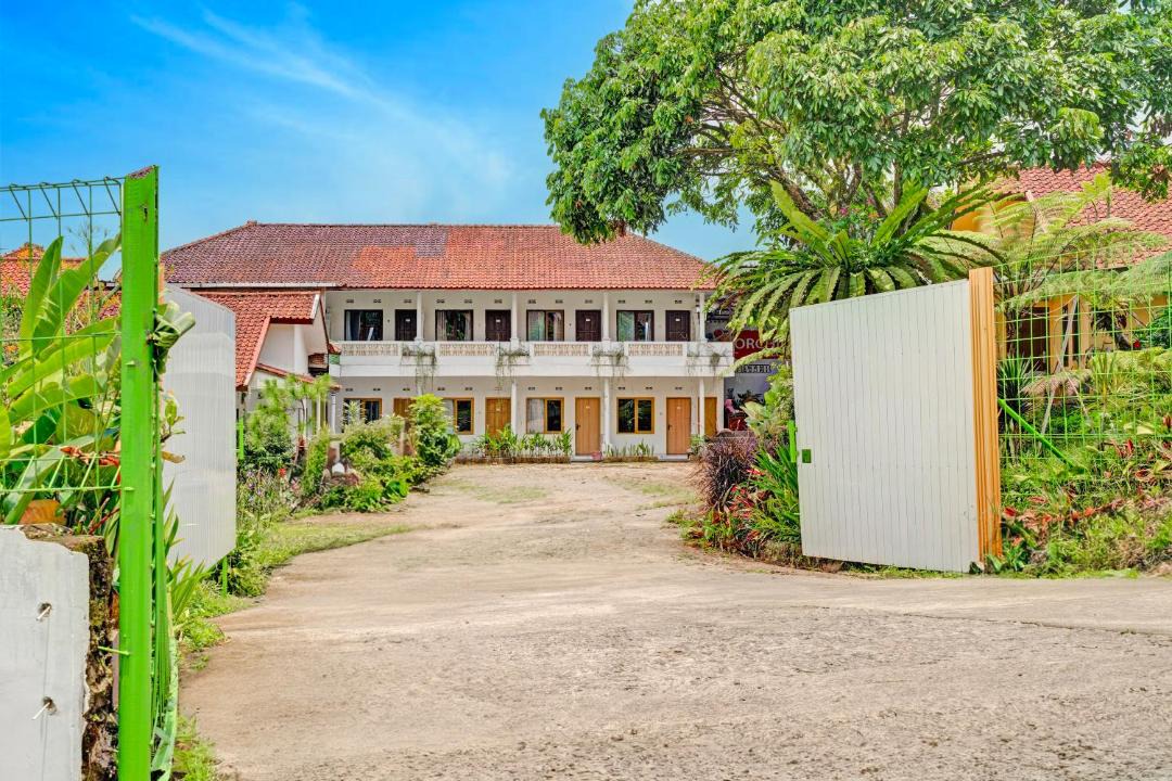 Ciater Hotel | Collection O Subang near Ciater Subang formerly Orchid Villa Ciater