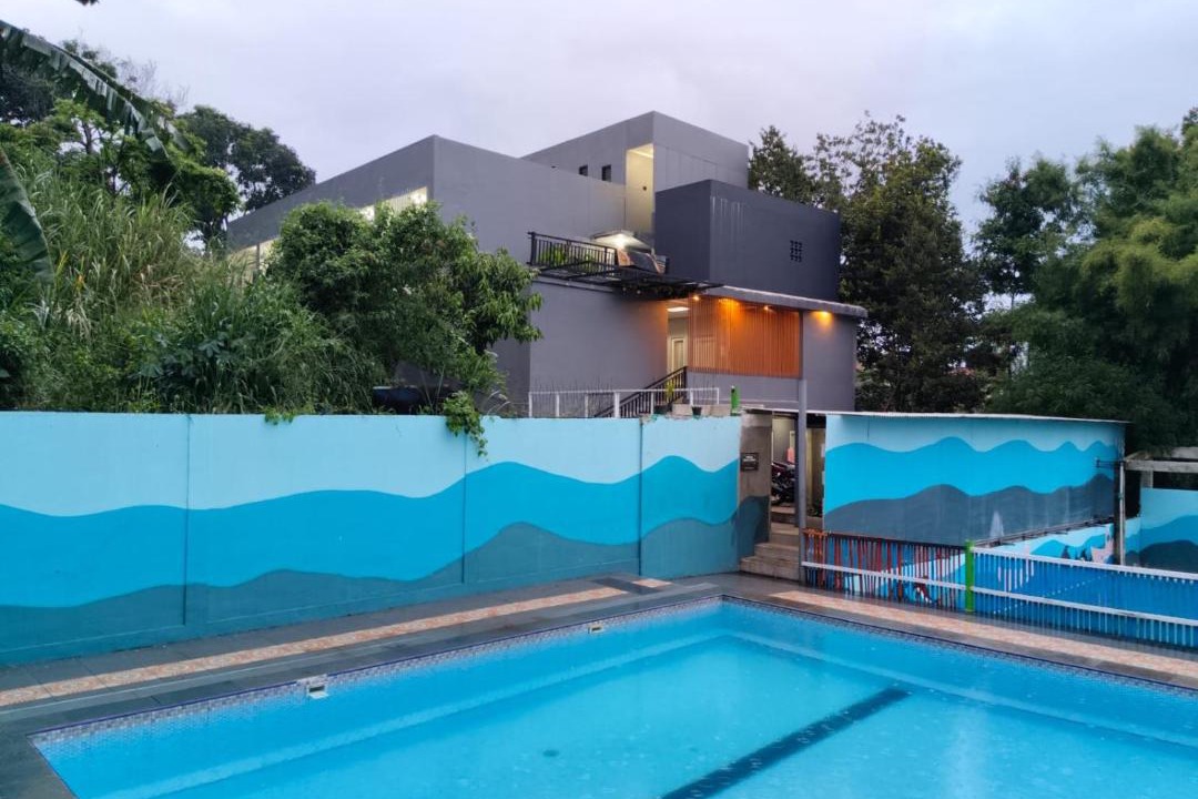 Ciumbuleuit House | Ambu Guest House
