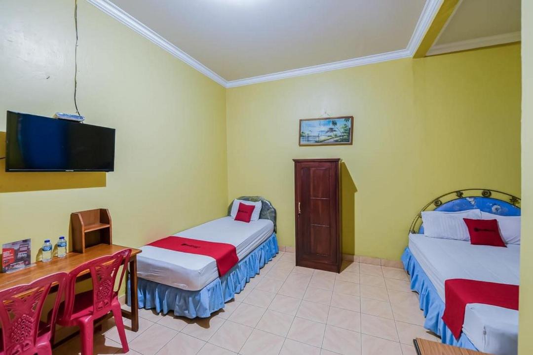 Kupang Hotel | RedDoorz near Mangrove Forest Kupang