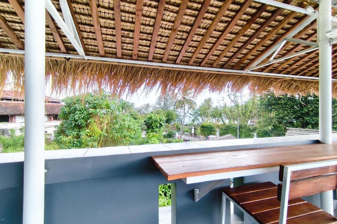 Senggigi House | BC Inn near Senggigi Harbour RedPartner