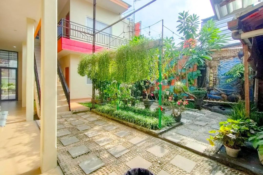 Surakarta Hotel | RedDoorz Syariah at Graha Adi Karya Kartasura