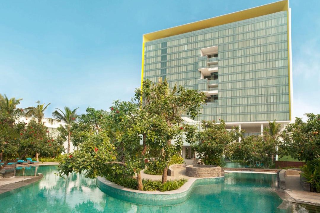 Menteng Hotel | DoubleTree by Hilton Jakarta - Diponegoro