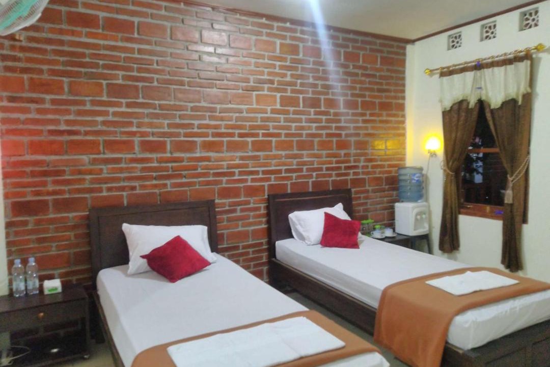 Borobudur House | Penginapan Homestay Mudiyono Syari'ah