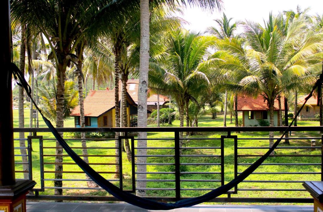 Watukarung House | Arrys Watukarung Surfcamp