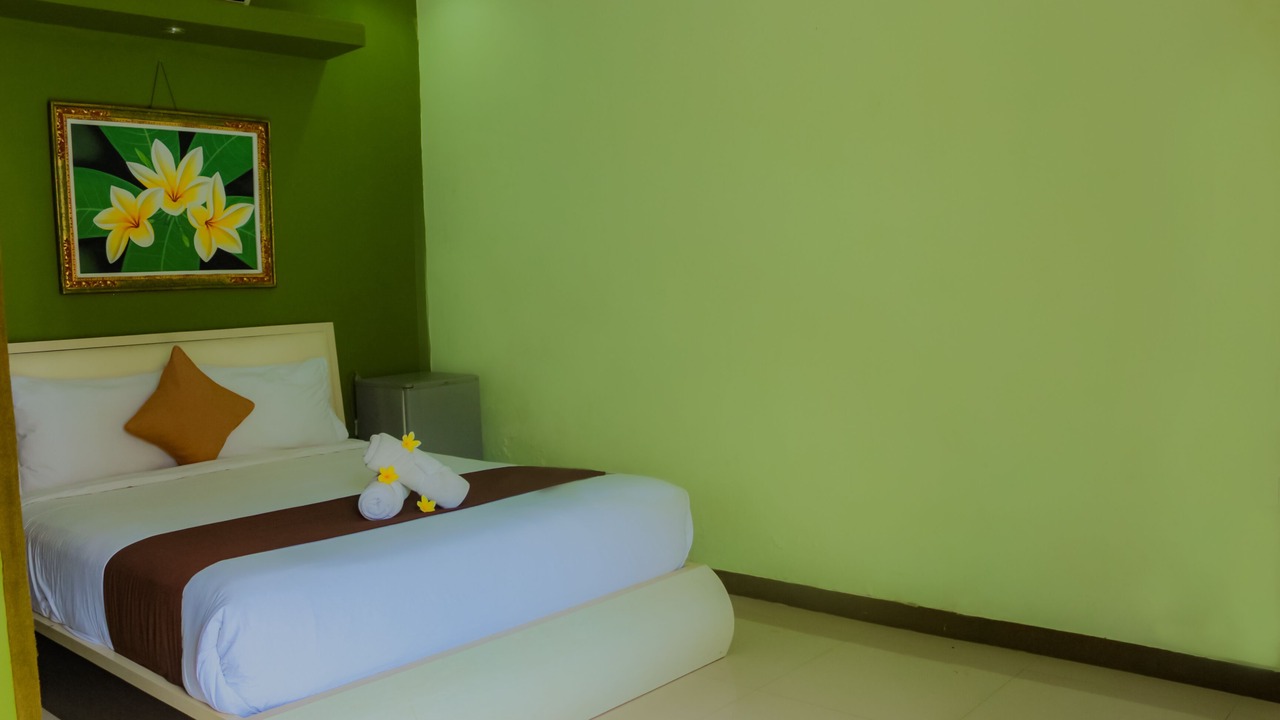 Photo of Bedroom in Kartika Plaza