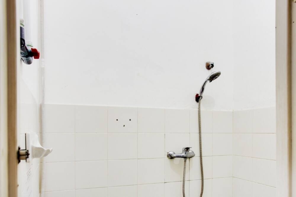 Photo of Bathroom in Mampang Prapatan