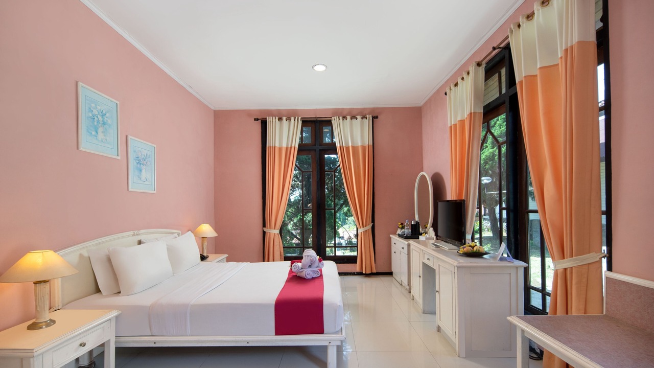 Photo of Bedroom in Trawas