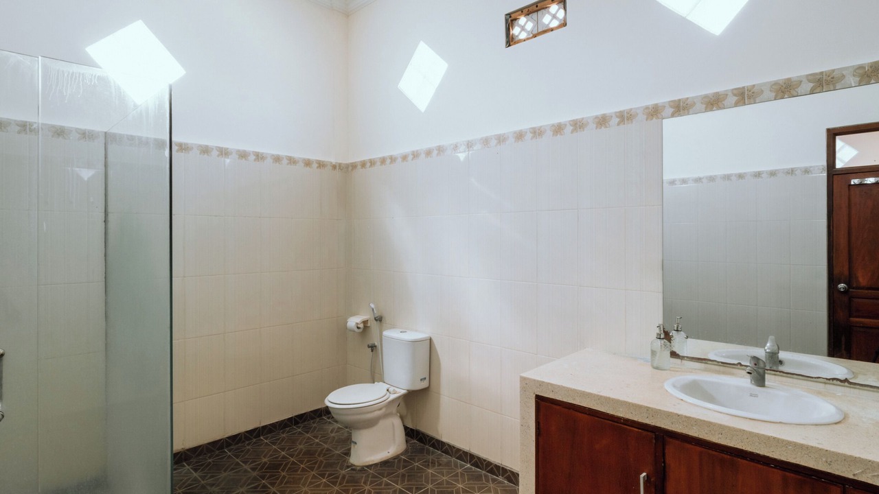 Photo of Bathroom in Nakula