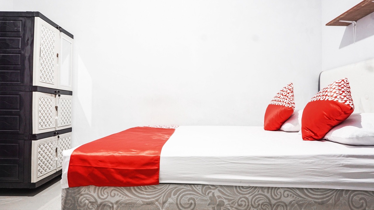 Photo of Bedroom in Somba Opu