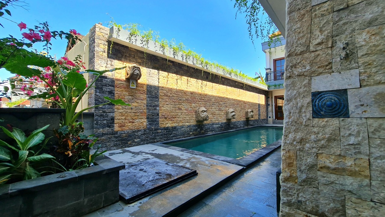 Photo of Outdoor in Kartika Plaza