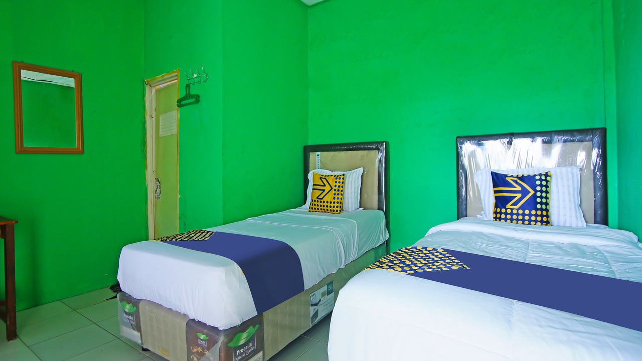Photo of Bedroom in Muaraburnai