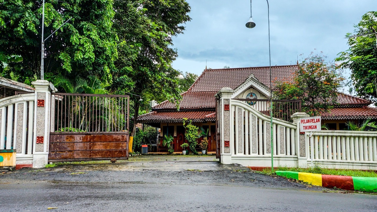 Photo of Outdoor in Kalangbret