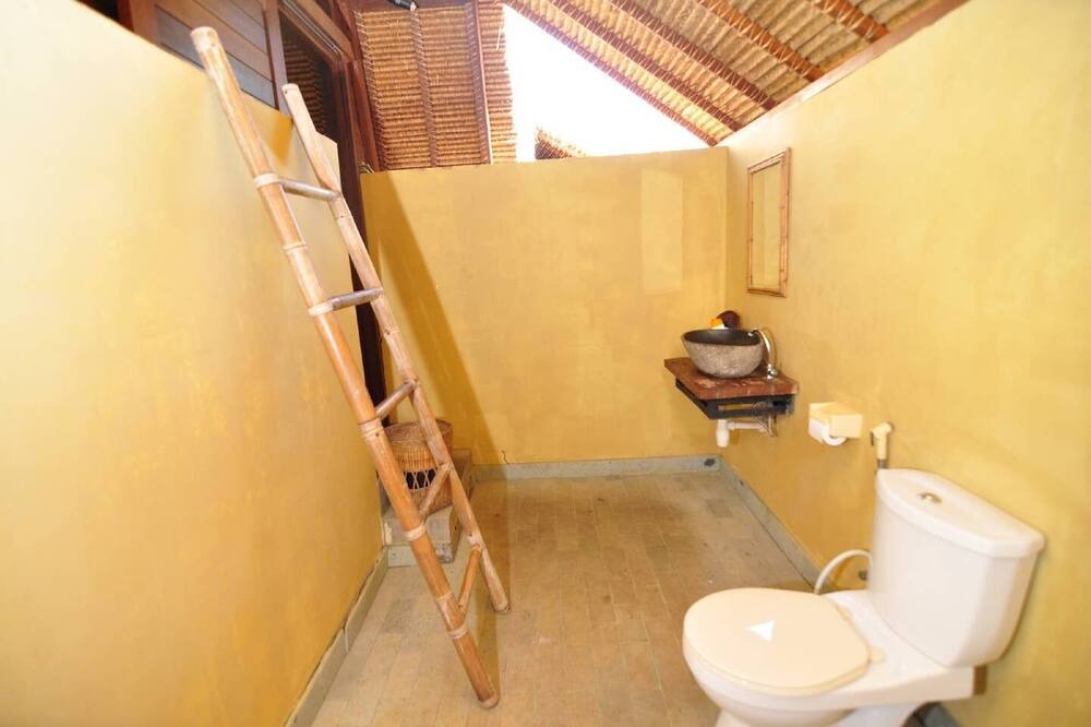 Photo of Bathroom in Tanjungbenoa