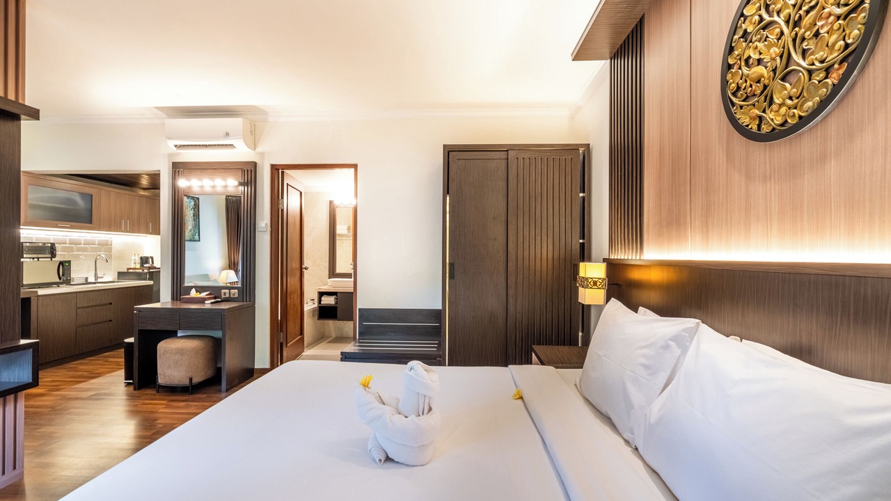 Photo of Bedroom in Kartika Plaza