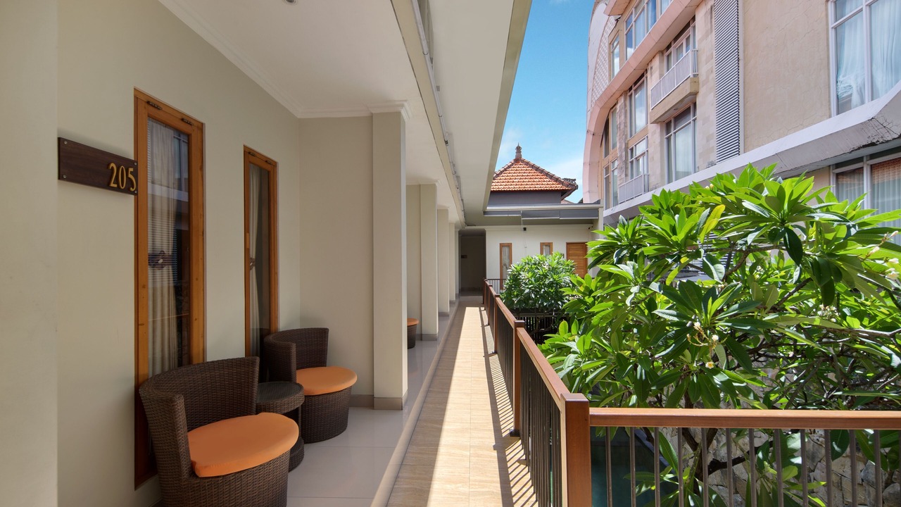 Photo of Bedroom in Kartika Plaza