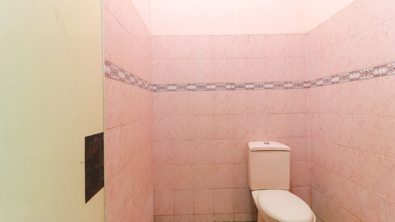 Photo of Bathroom in Biringkanya