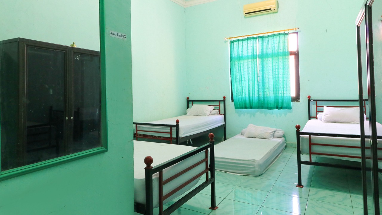Photo of Bedroom in Biringkanya