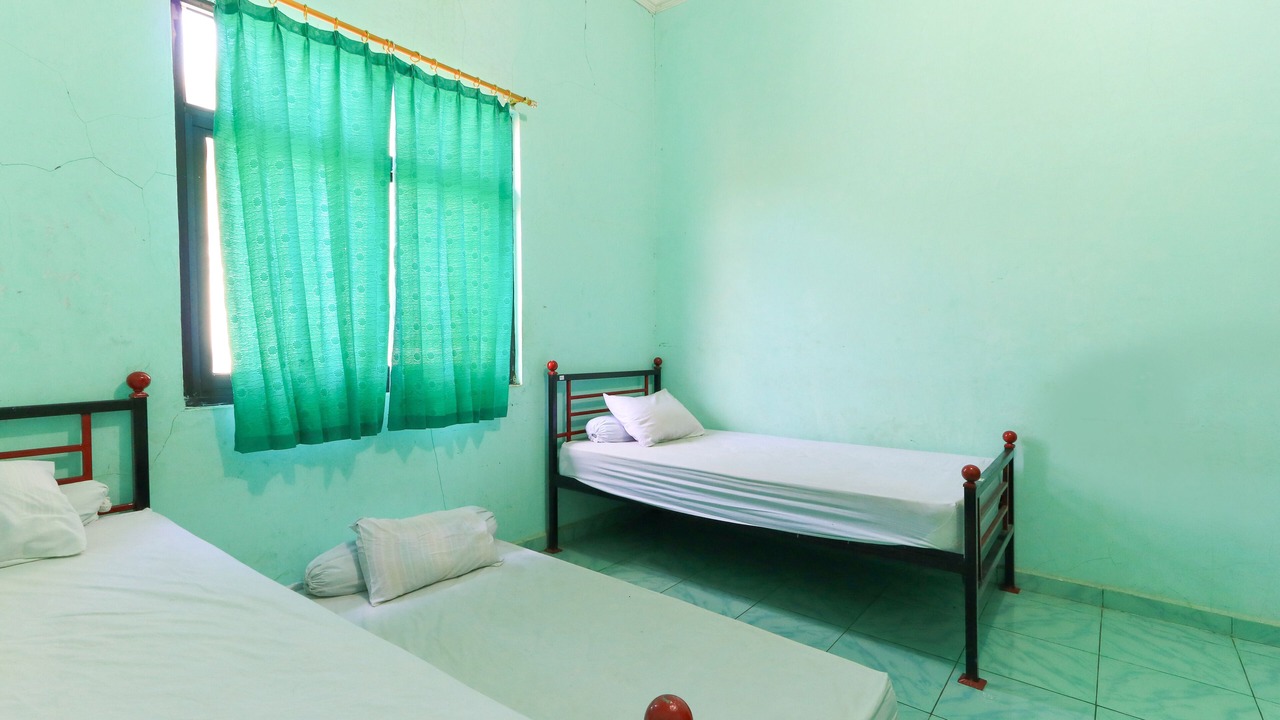 Photo of Bedroom in Biringkanya