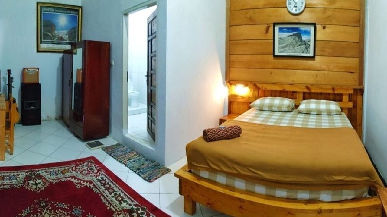 Photo of Bedroom in Biringkanya