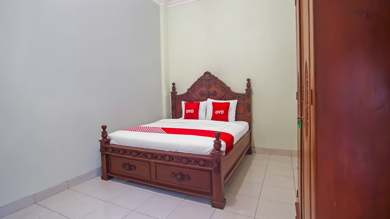 Photo of Bedroom in Metro