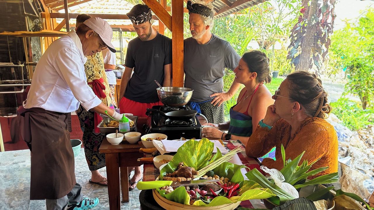 Photo of Others in Munduk