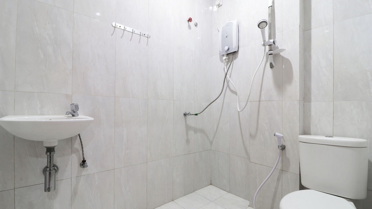 Photo of Bathroom in Central Jakarta