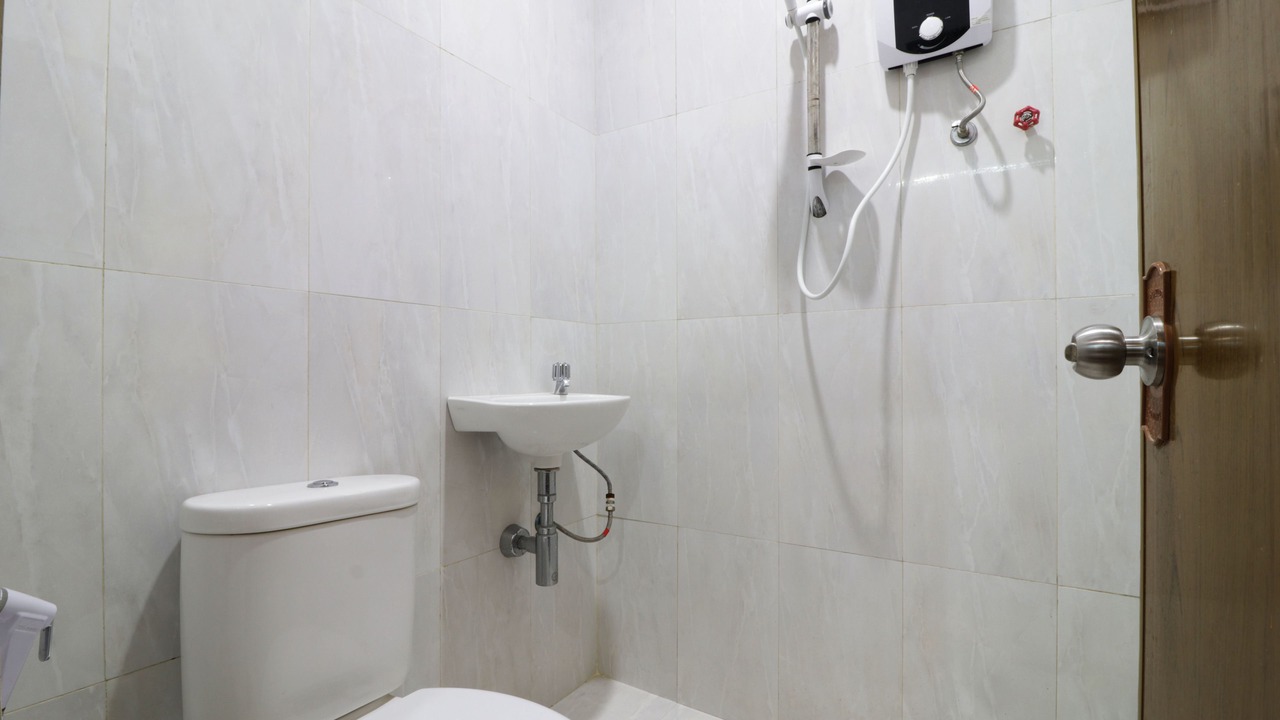 Photo of Bathroom in Central Jakarta