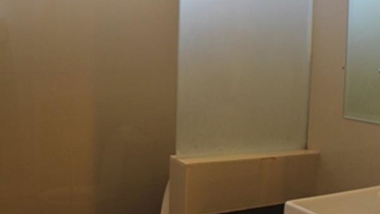 Photo of Bathroom in Kartika Plaza