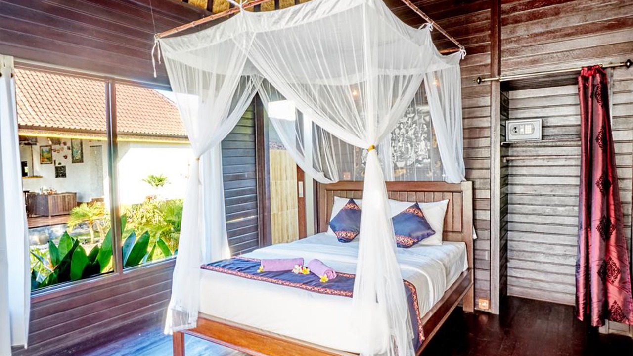 Photo of Bedroom in Mushroom Bay