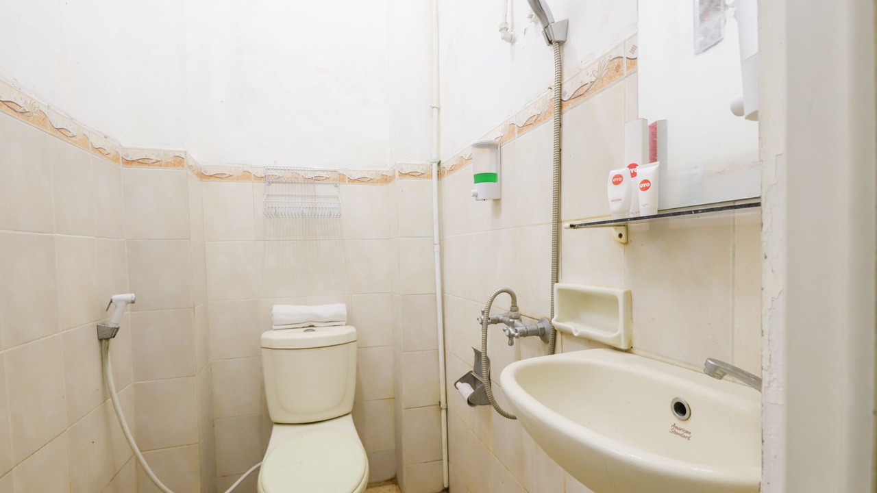Photo of Bathroom in Gambir