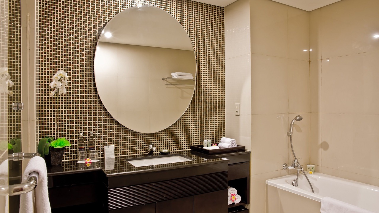Photo of Bathroom in Kartika Plaza
