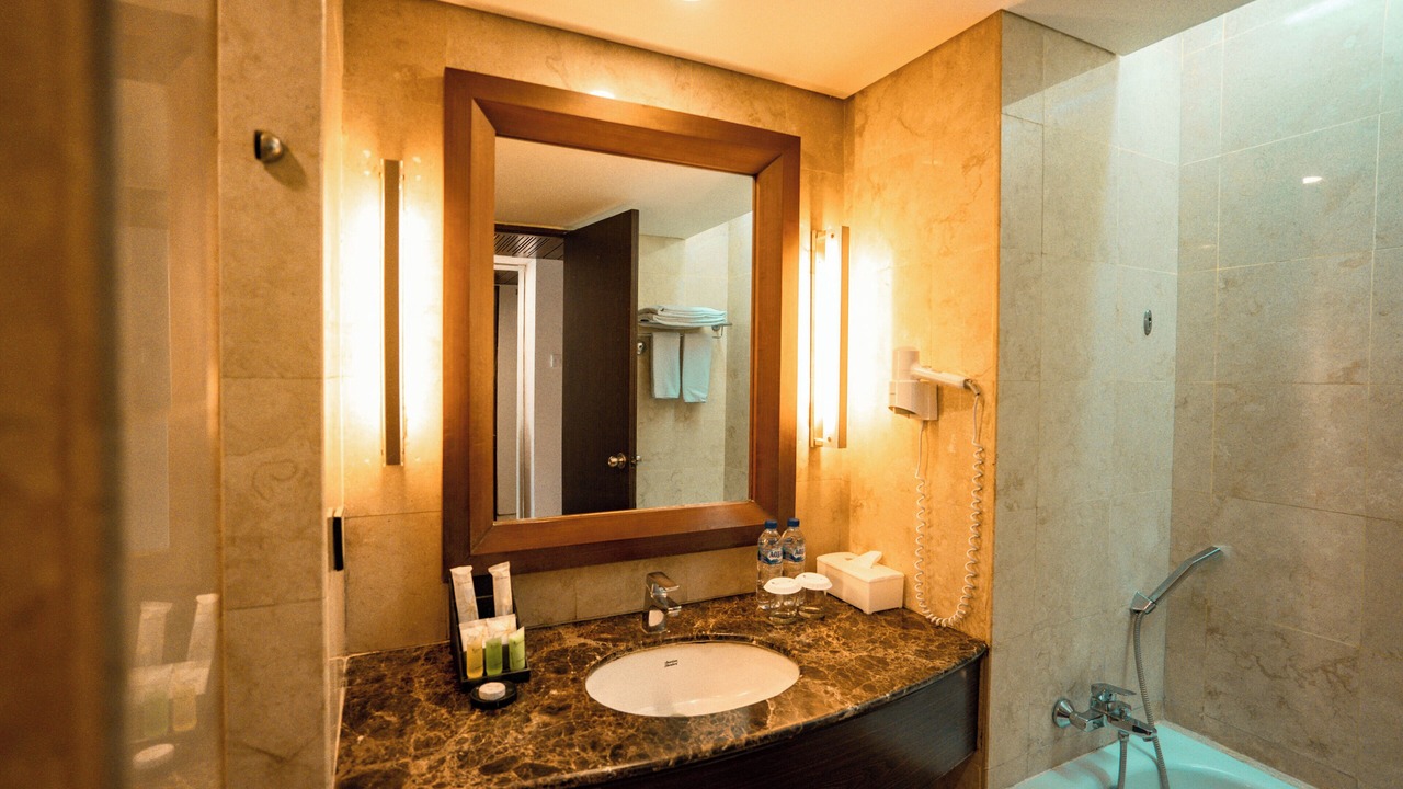 Photo of Bathroom in Kartika Plaza